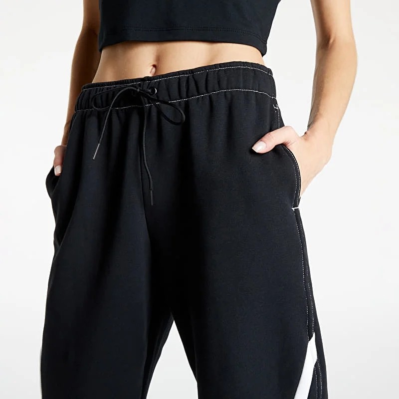 Nike Bol Kalıp Bir Beden Küçük Almanızı Öneriyoruz) Sportswear Swoosh Fleece Kadın Siyah Eşofman Altı görsel 3