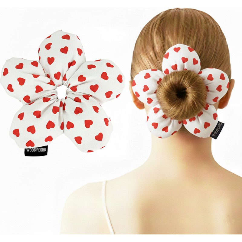 Woodycord El Yapımı Beyaz Üstü Kırmızı Kalp Desenli Pofuduk Scrunchie Topuz Tokası