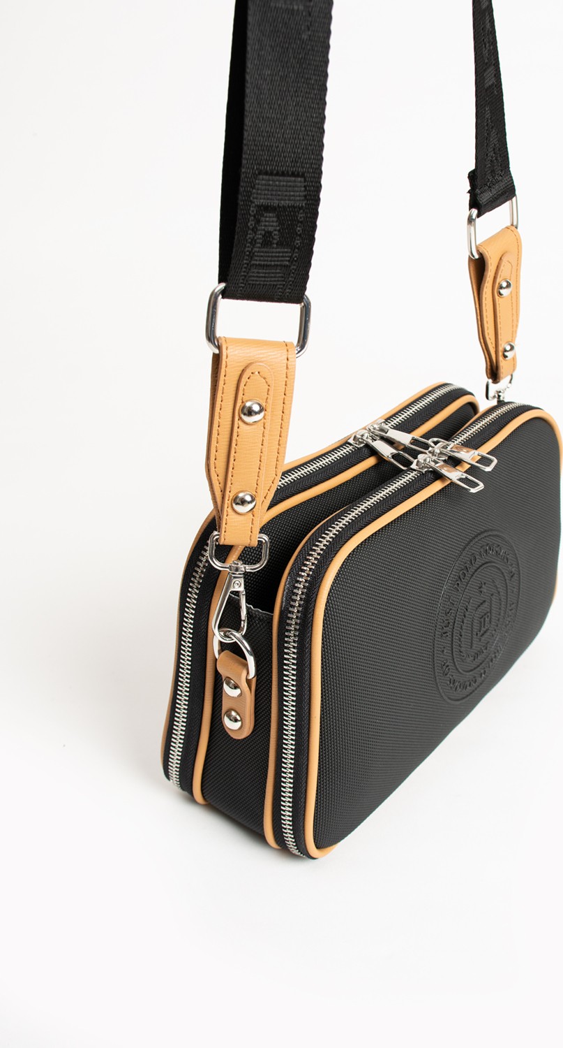 Just Polo Kadın Siyah 5 Bölmeli Ayarlanabilir Uzun Askılı Omuz Çantası Postacı Çantası 6 Bölmeli 28 X18 cm 4023-GD