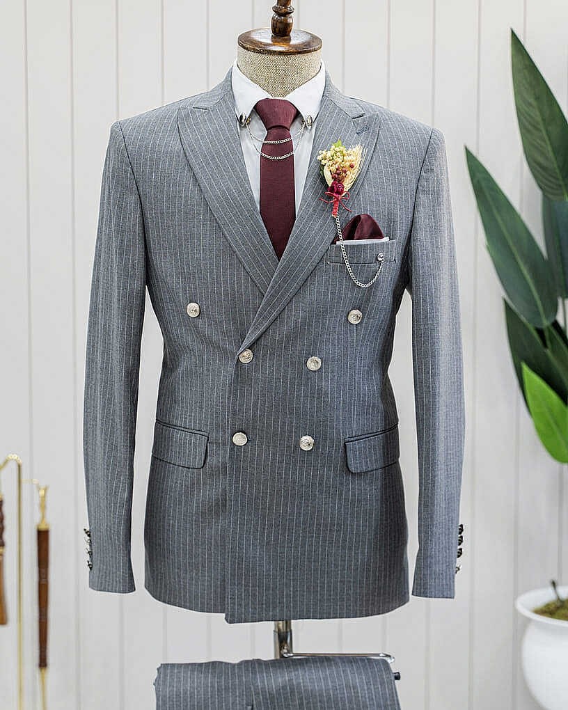 Beystil Sivri Yaka Gri Çizgili Kruvaze Takım Elbise Togo - Slim Fit görsel 2