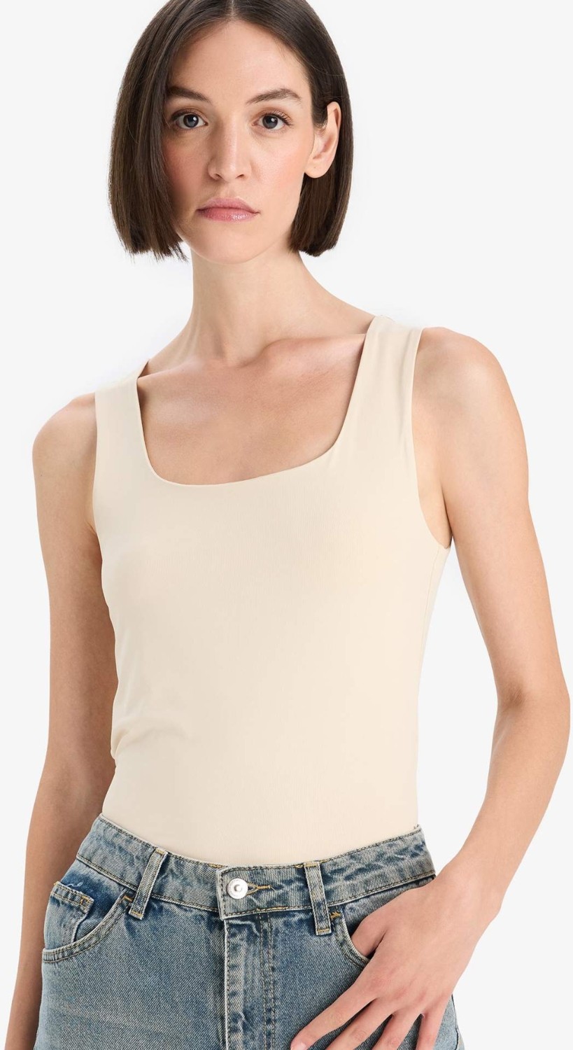 DeFacto Slim Fit Basic Kare Yaka Atlet C2622AX25AU