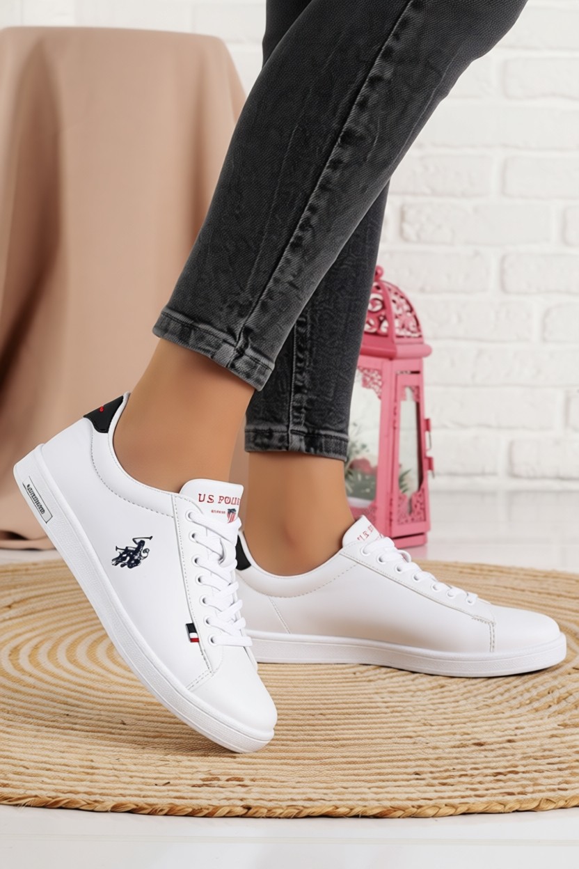 U.S. Polo Assn. Kadın Spor Ayakkabı Beyaz Mikrofiber Tabanlı Düz Topuklu Yürüyüş İçin