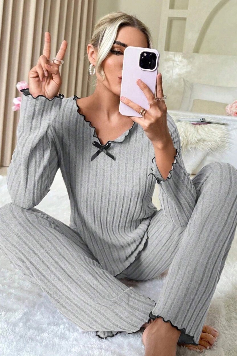 Nemere Kadın Siyah Fiyonk Detaylı Uzun Kollu Yuvarlak Yaka Mevsimlik Pijama Takımı Premium Ev Giyim görsel 2