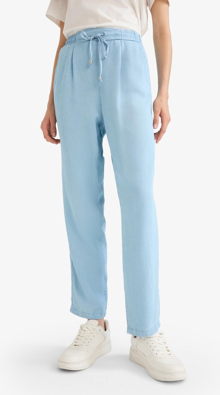DeFacto Pull On Carrot Fit Yüksek Bel Bilek Boy Akışkan Kumaş Yıkamalı Pantolon D8236AX25SM görsel 4