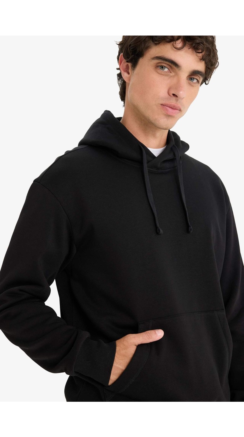 DeFacto Regular Fit Kapüşonlu İçi Yumuşak Tüylü Kanguru Cepli Basic Düz Sweatshirt X8283AZ25AU görsel 4