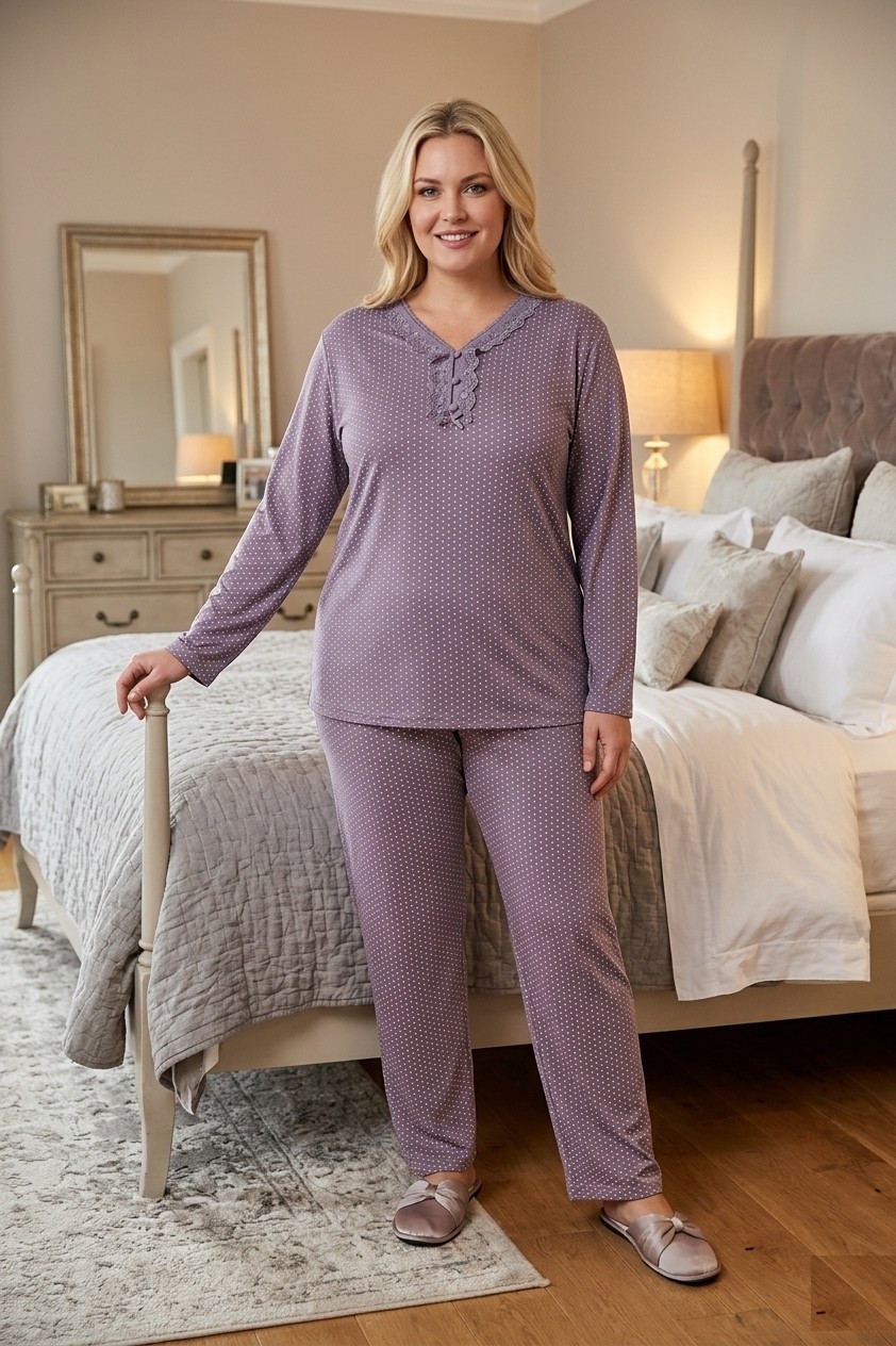 Temporium Kadın Büyük Beden Yakası Dantelli Uzun Kollu Bambu Pijama Takımı görsel 6