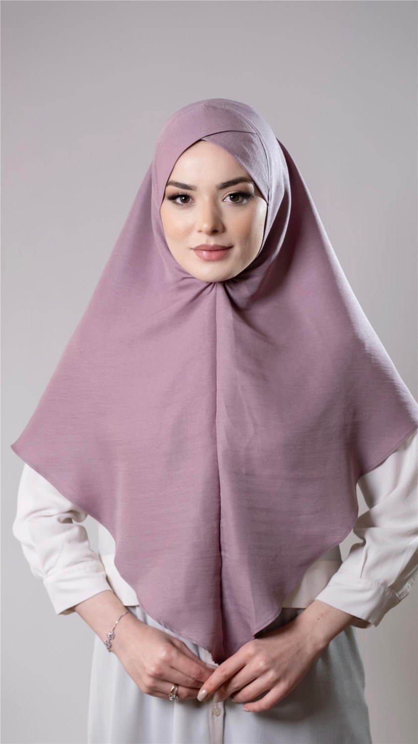 Hürrem Bone Bej Pratik Hazır Geçmeli Tesettür Eşarp Pamuk Caz Kumaş Tek Katlı Çapraz Hijab 2305_12