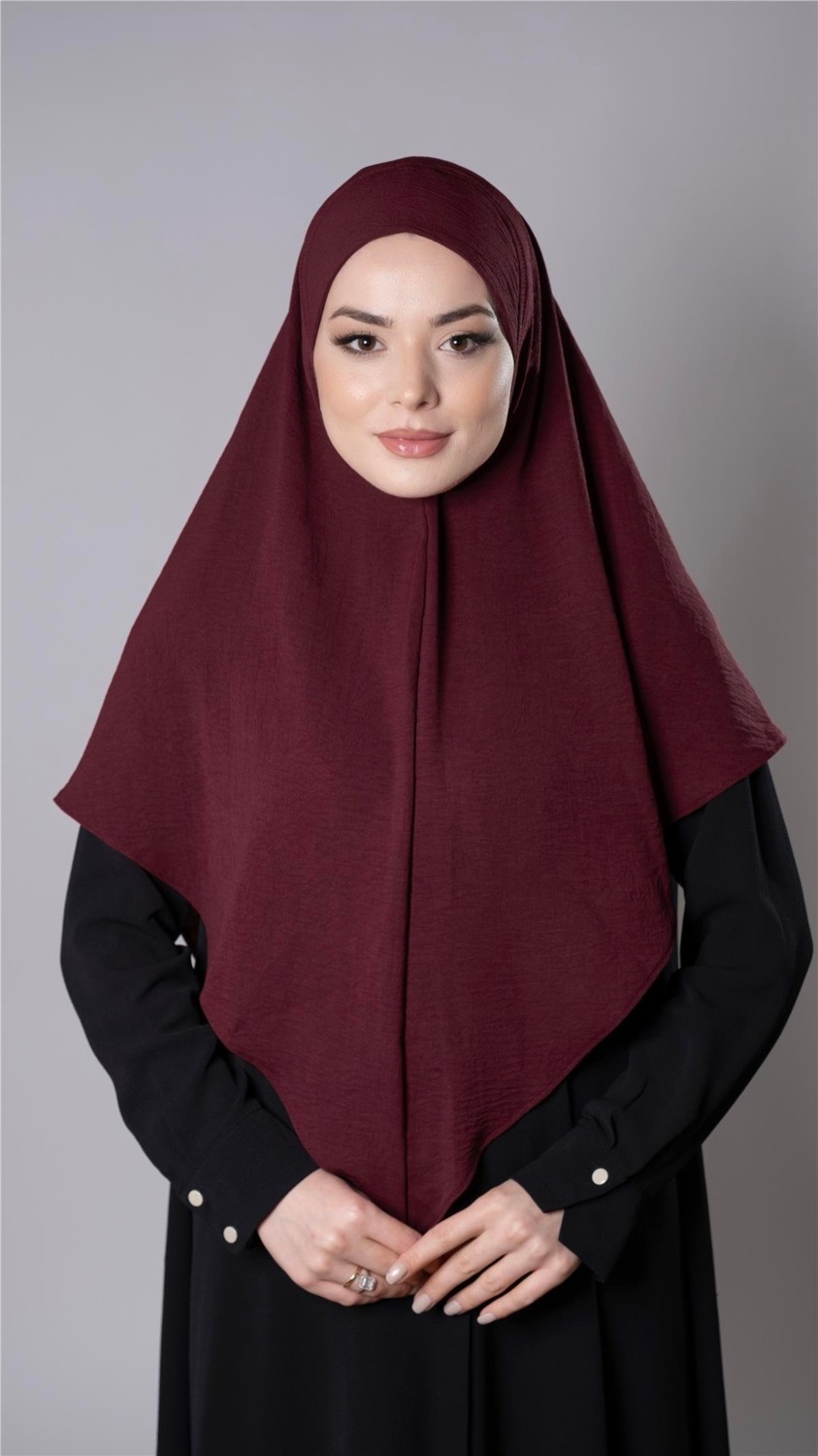 Hürrem Bone Lacivert Pratik Hazır Geçmeli Tesettür Eşarp Aerobin Kumaş Düz Hijab 2309_02 görsel 5