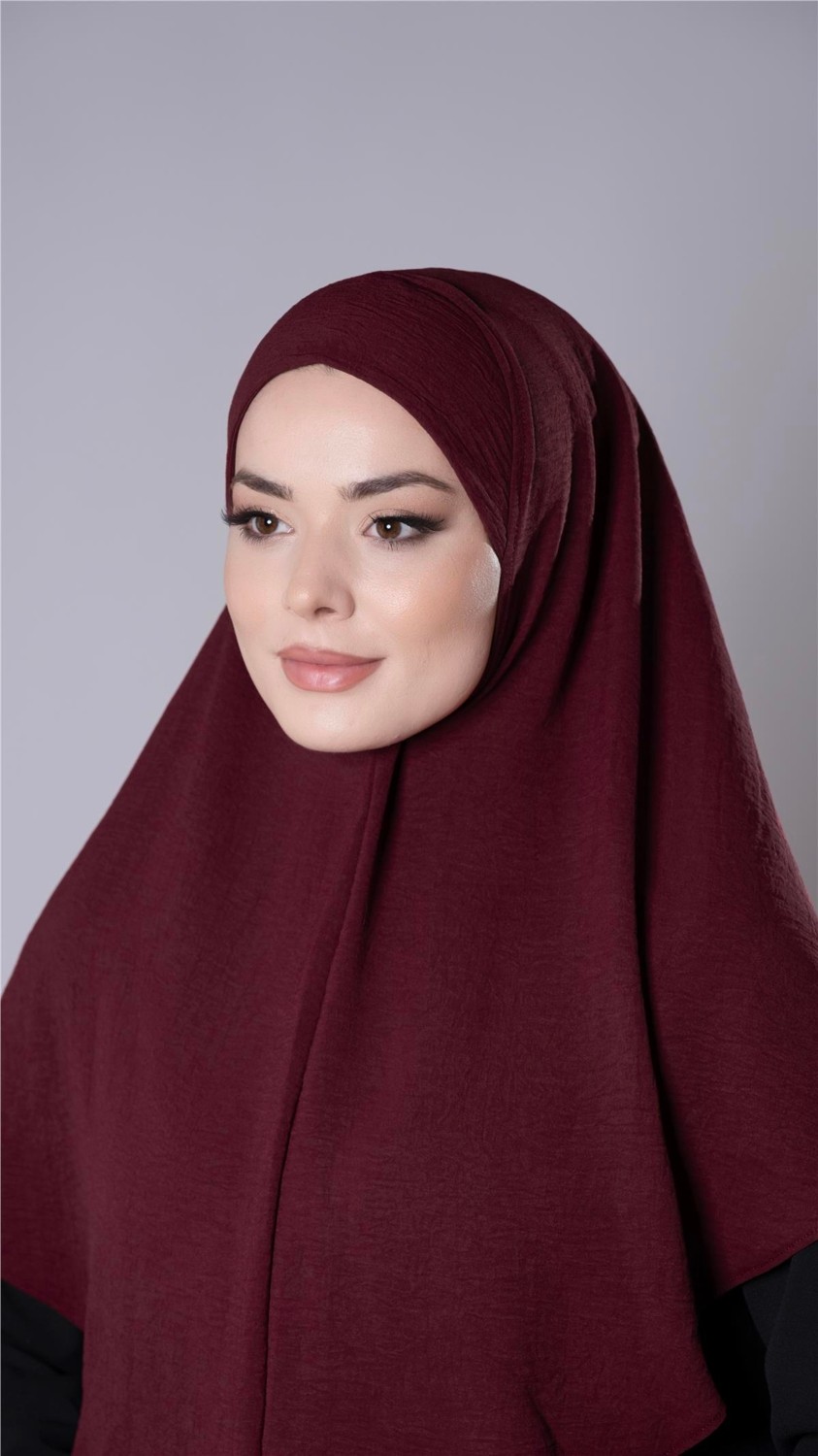 Hürrem Bone Lacivert Pratik Hazır Geçmeli Tesettür Eşarp Aerobin Kumaş Düz Hijab 2309_02 görsel 7
