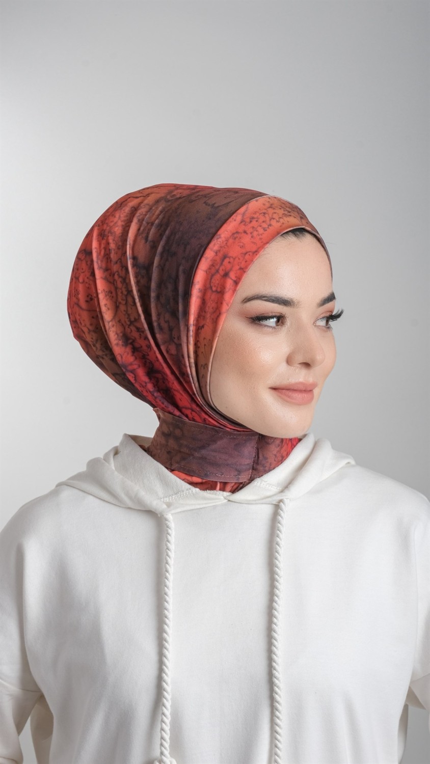 Hürrem Bone Kırmızı Pratik Hazır Geçmeli Tesettür Bone Sandy Kumaş Batik Desenli 2101D_31 görsel 3