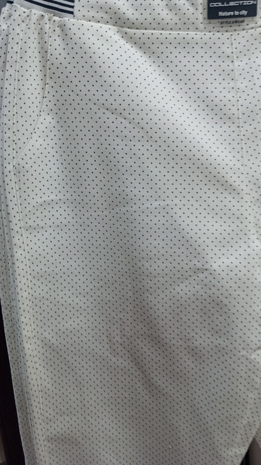 Akşen Giyim Büyük Beden Kadın Yüksek Bel Krem Renk Siyah Puantiyeli Beli Lastikli Dar Paça Koton Pantolon görsel 4