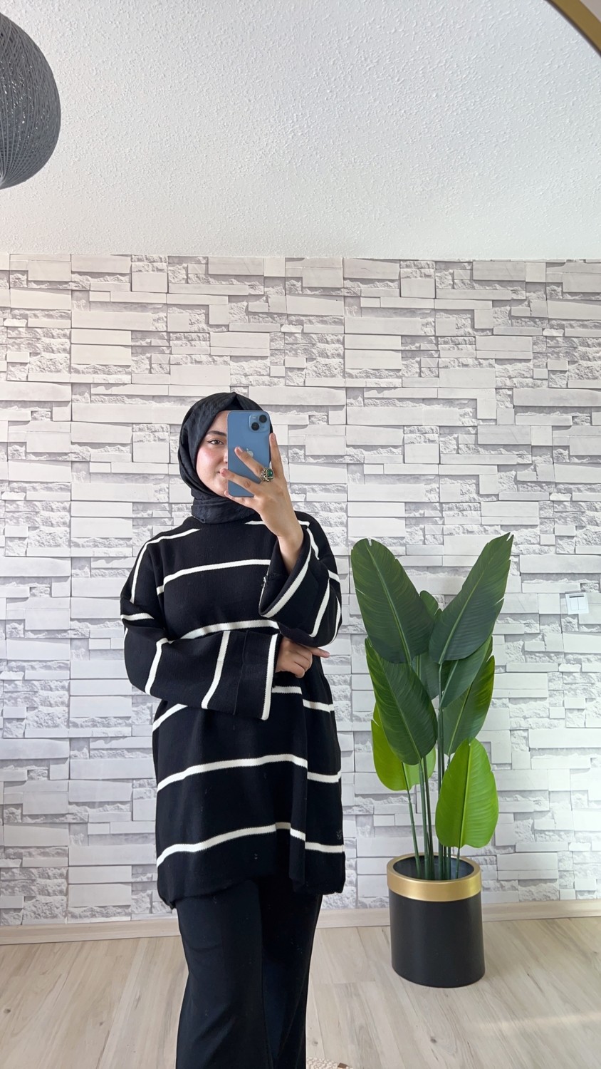 Merve Akyol Moda Çizgili Oversize Triko Kazak görsel 2