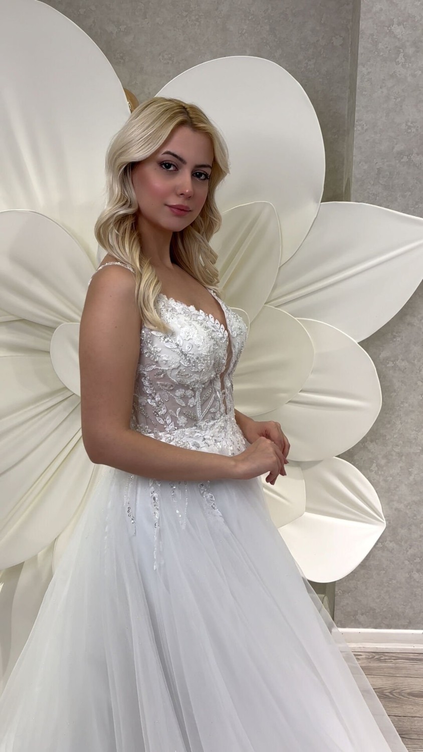 Gold Moda Emılıa | Büzgü Etekli Gelinlik görsel 3