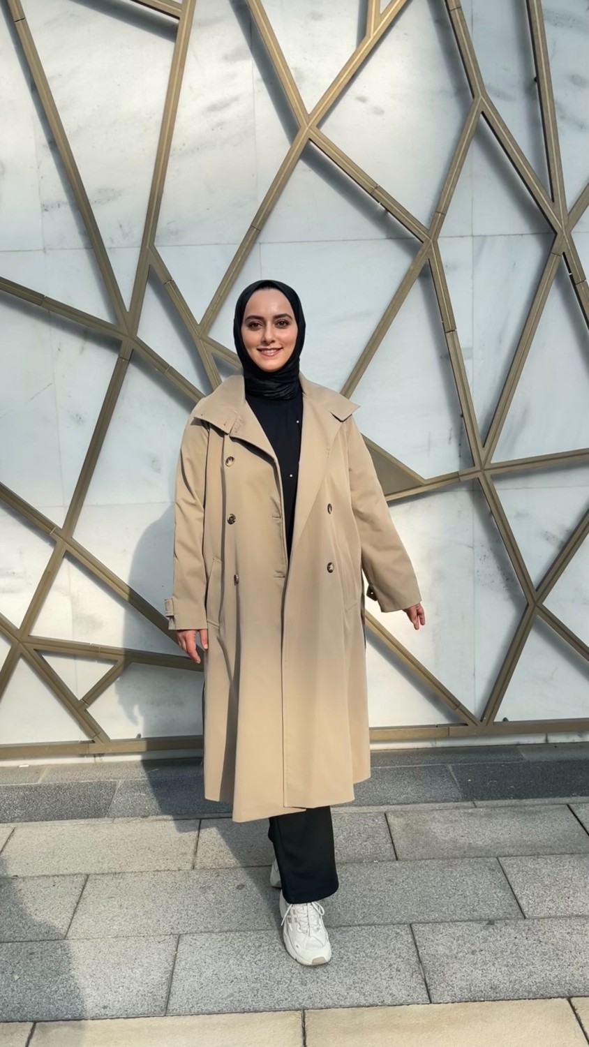 Demets Collection Berre Astarlı Yaka Detaylı Seyyar Kemerli Uzun Düğmeli Trençkot görsel 6