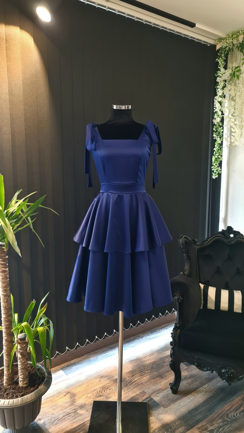 Moda Makko Lacivert Saten Kumaştan Katkat Etekli Kareyaka Mini Boy Mezuniyet Elbisesi görsel 7
