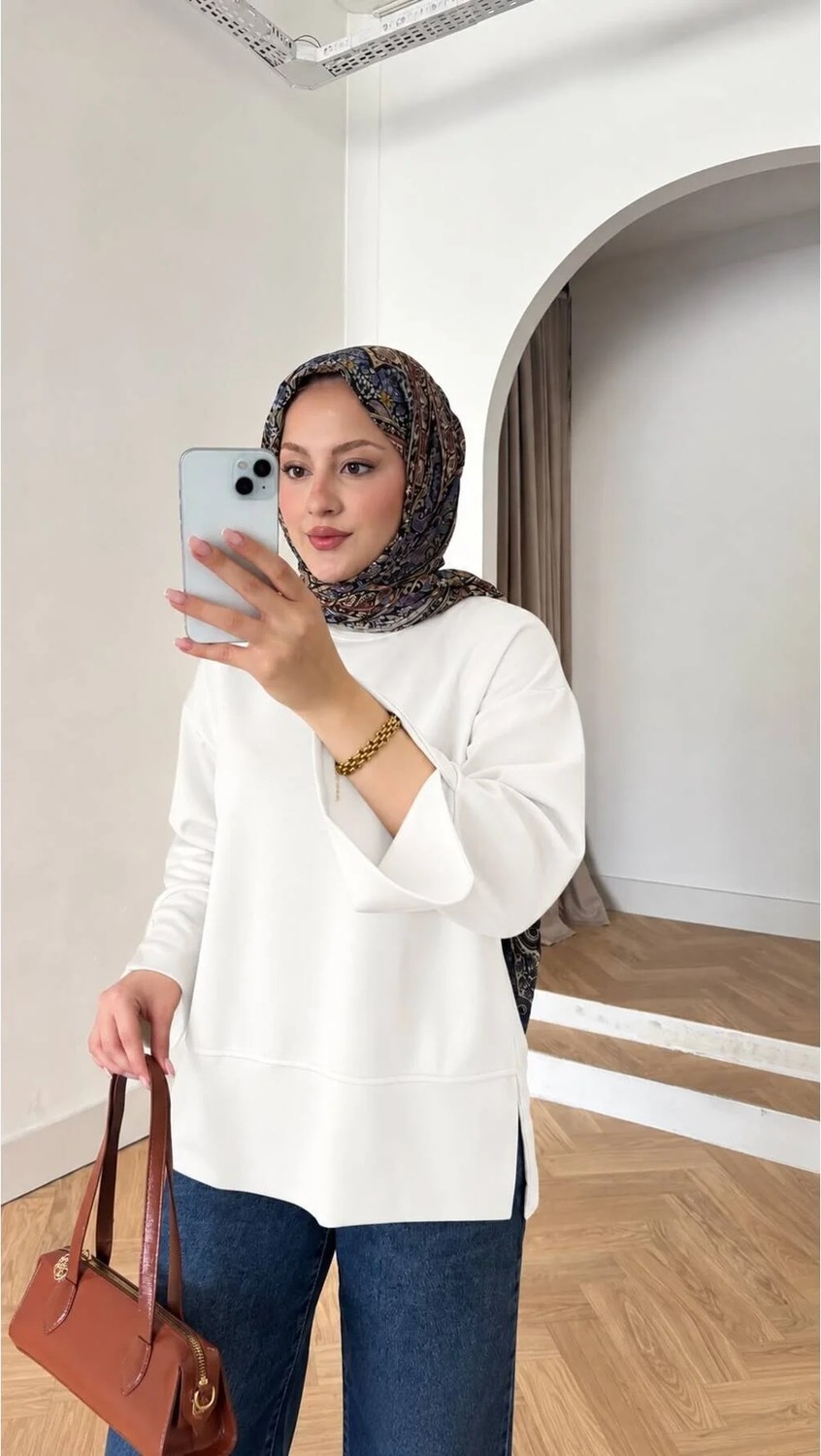 Quwiq Kadın Kolları ve Eteği Yırtmaç Detaylı Tesettür Tunik - Mürdüm