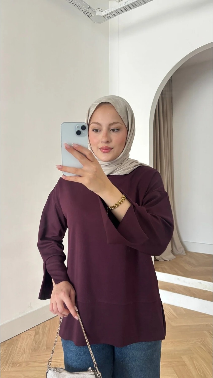 Quwiq Kadın Kolları ve Eteği Yırtmaç Detaylı Tesettür Tunik - Mürdüm