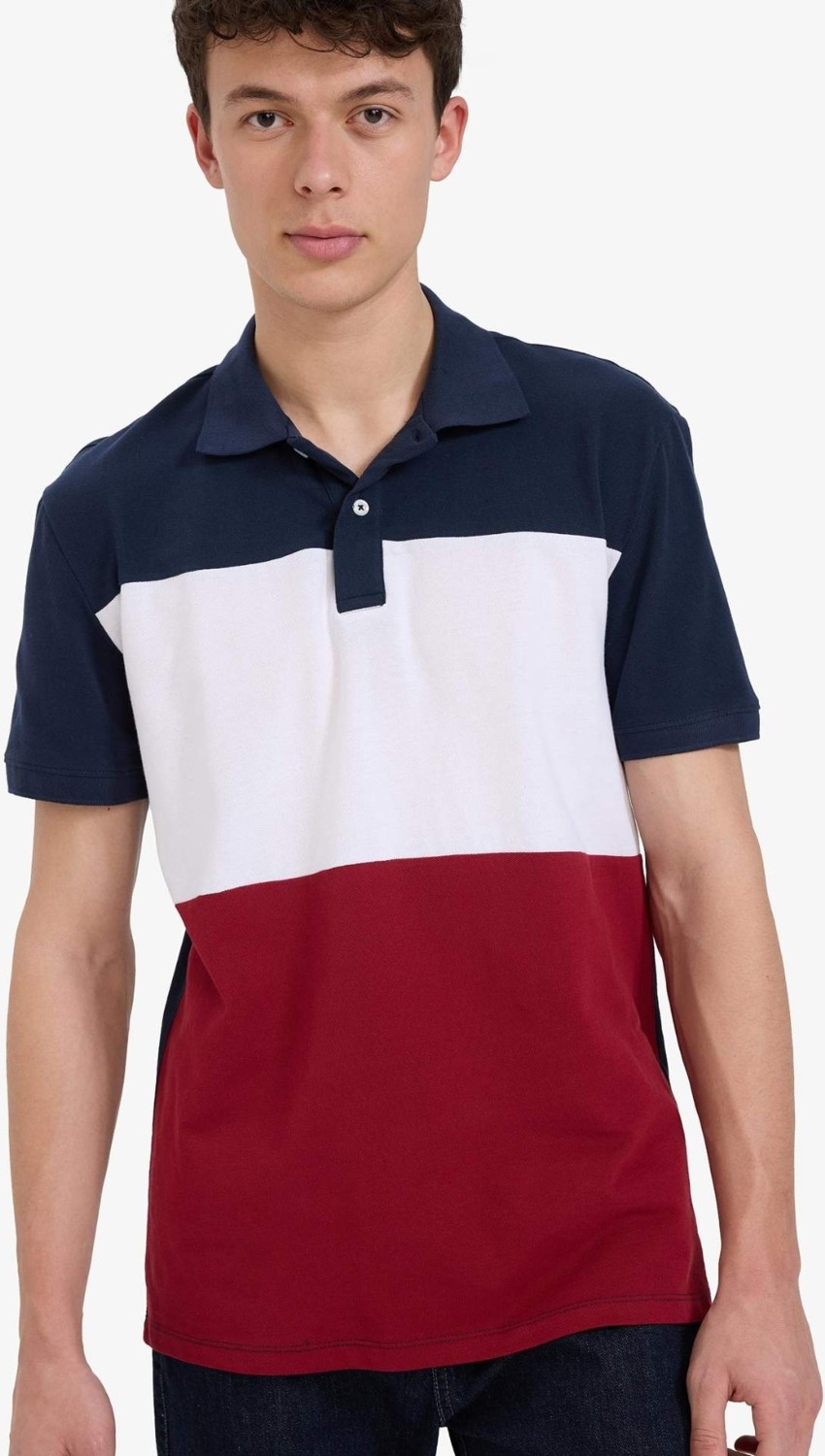 DeFacto %100 Pamuk Regular Fit Polo Yaka Bloklu Kısa Kollu Tişört D7940AX25SP