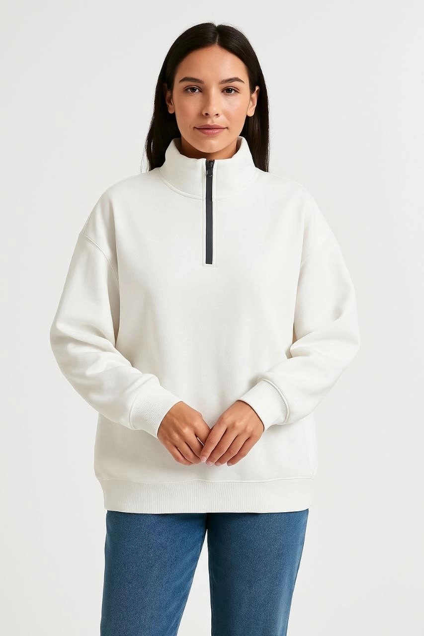 Tarz Yeri Kadın 3 Iplik Pamuklu Dık Yaka Yarım Fermuarlı Sweatshirt - Beyaz görsel 5