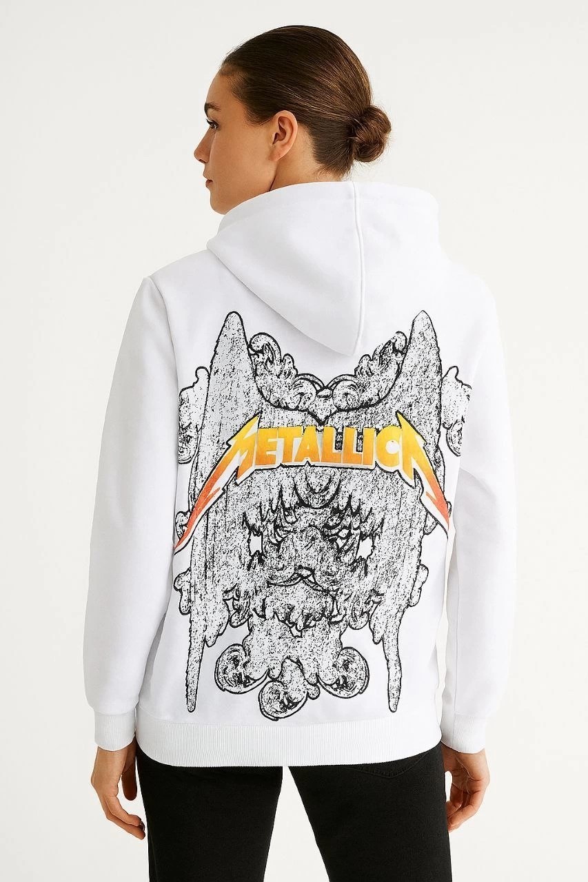 Tarz Yeri Metallica Iki Iplik Kapüşonlu Ön ve Arka Baskılı Hoodie - Beyaz görsel 4