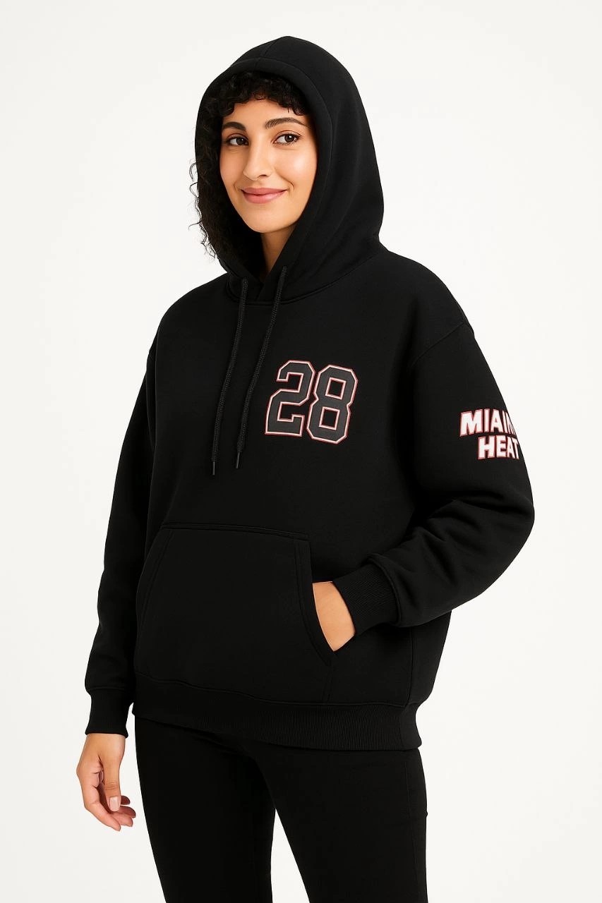 Tarz Yeri Kadın 3 Iplik Pamuklu Kapüşonlu Kanguru Cepli Baskılı Hoodie Sweatshirt - Siyah görsel 3