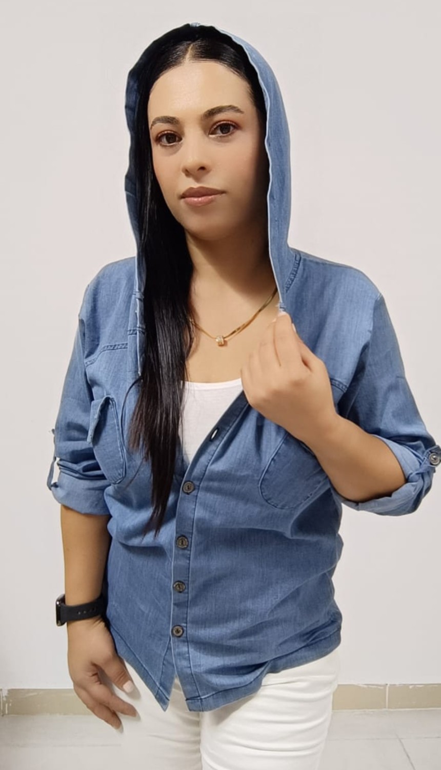 Akşen Giyim Büyük Beden Ince Kot Denim Kumaş Kapşonlu Katlanabilir Kollu Iki Cepli Jean Ceket Gömlek görsel 3