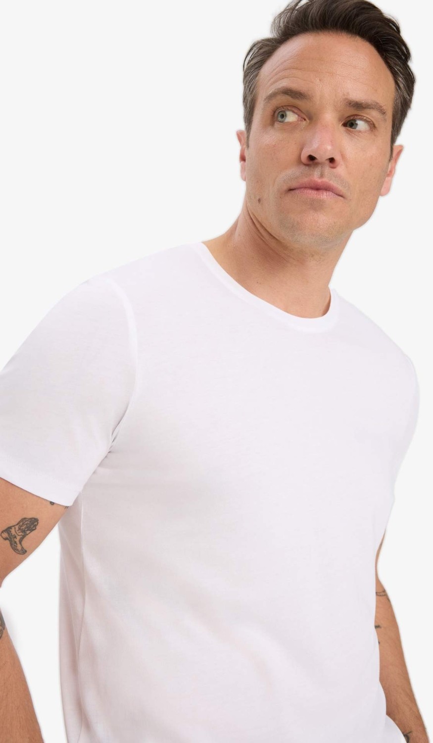 DeFacto Slim Fit Bisiklet Yaka Modal Karışımlı Pamuklu Basic Kısa Kollu Tişört M6606AZ25AU görsel 4
