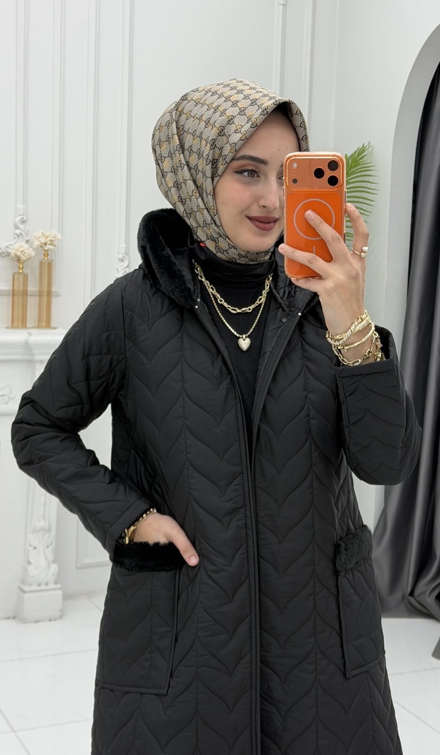 Erdo Ticaret Zehra Şişme Mont Siyah görsel 3