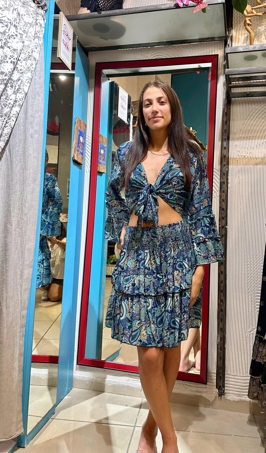 Yılday Gür Butik Çiçek Desenli Ipek Takım görsel 3