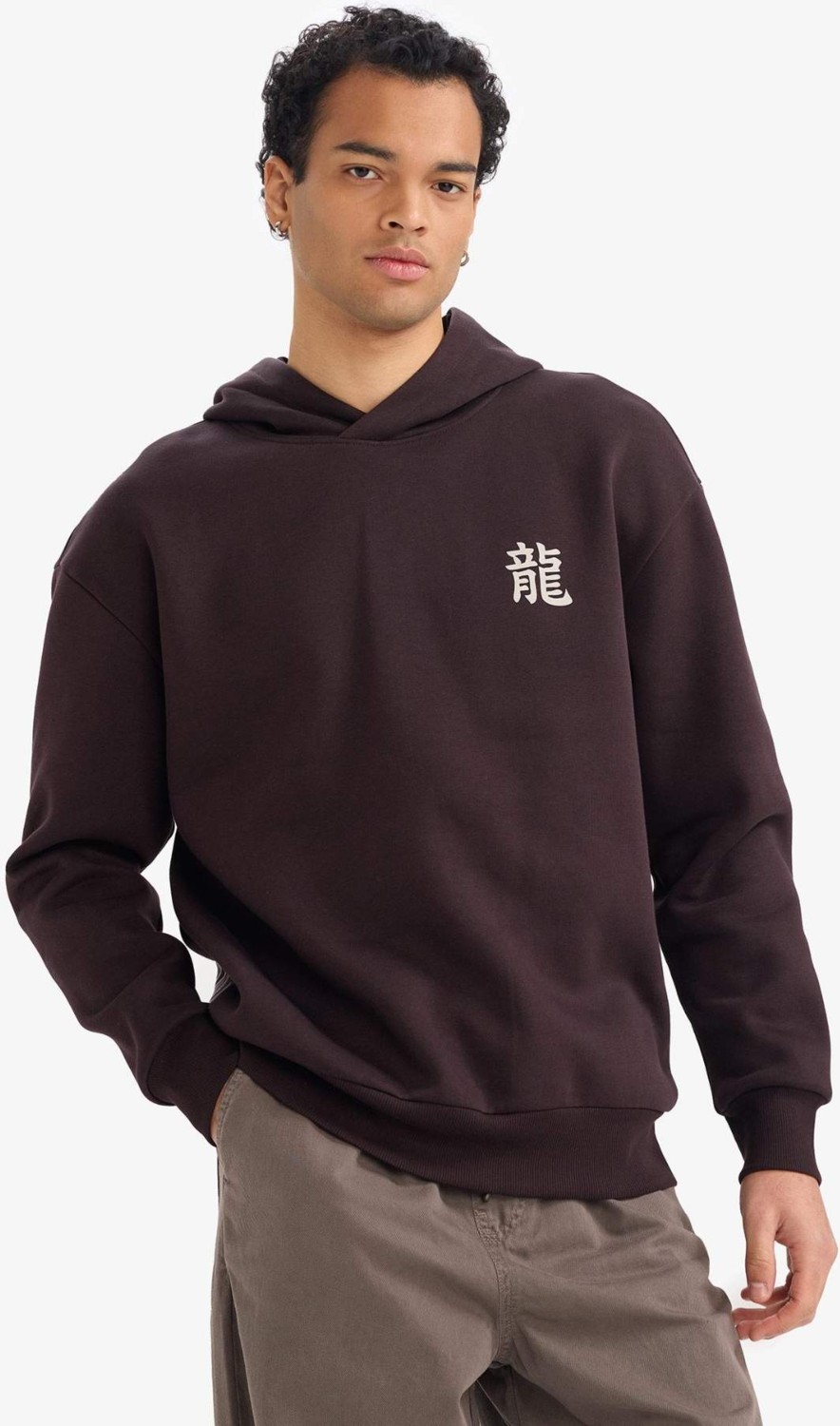 DeFacto Pamuklu Boxy Fit Kapüşonlu Baskılı Sweatshirt F8188AX26SP görsel 3