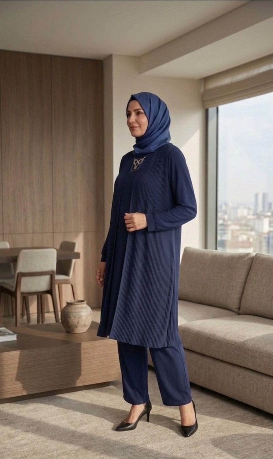 Liza Kadın Büyük Beden Piliseli Aksesuarlı Pantolonlu Ikili Tunik Takım görsel 4