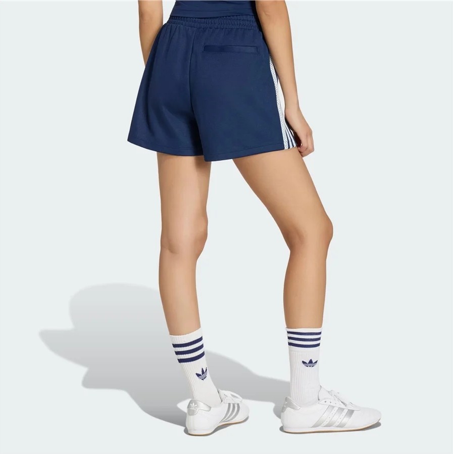 adidas Shorts görsel 2