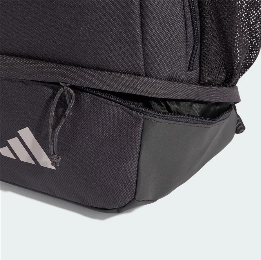 adidas Au Dna Bp görsel 6