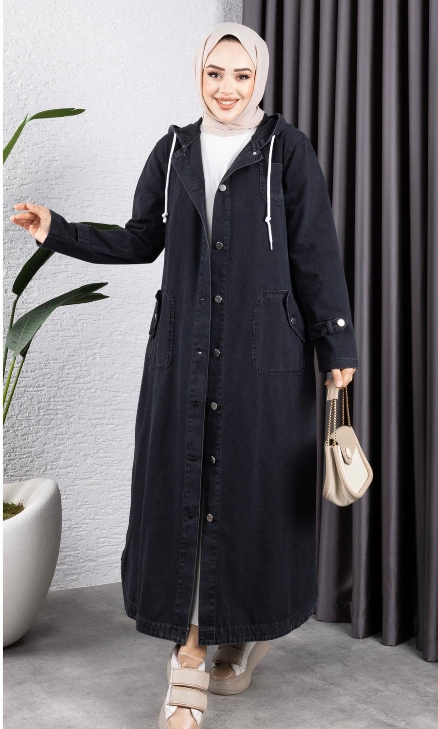 Harman Butik Kadın Cepli Gri Kapüşonlu Denim Trençkot Düğmeli Tasarım ile Modern ve Şık