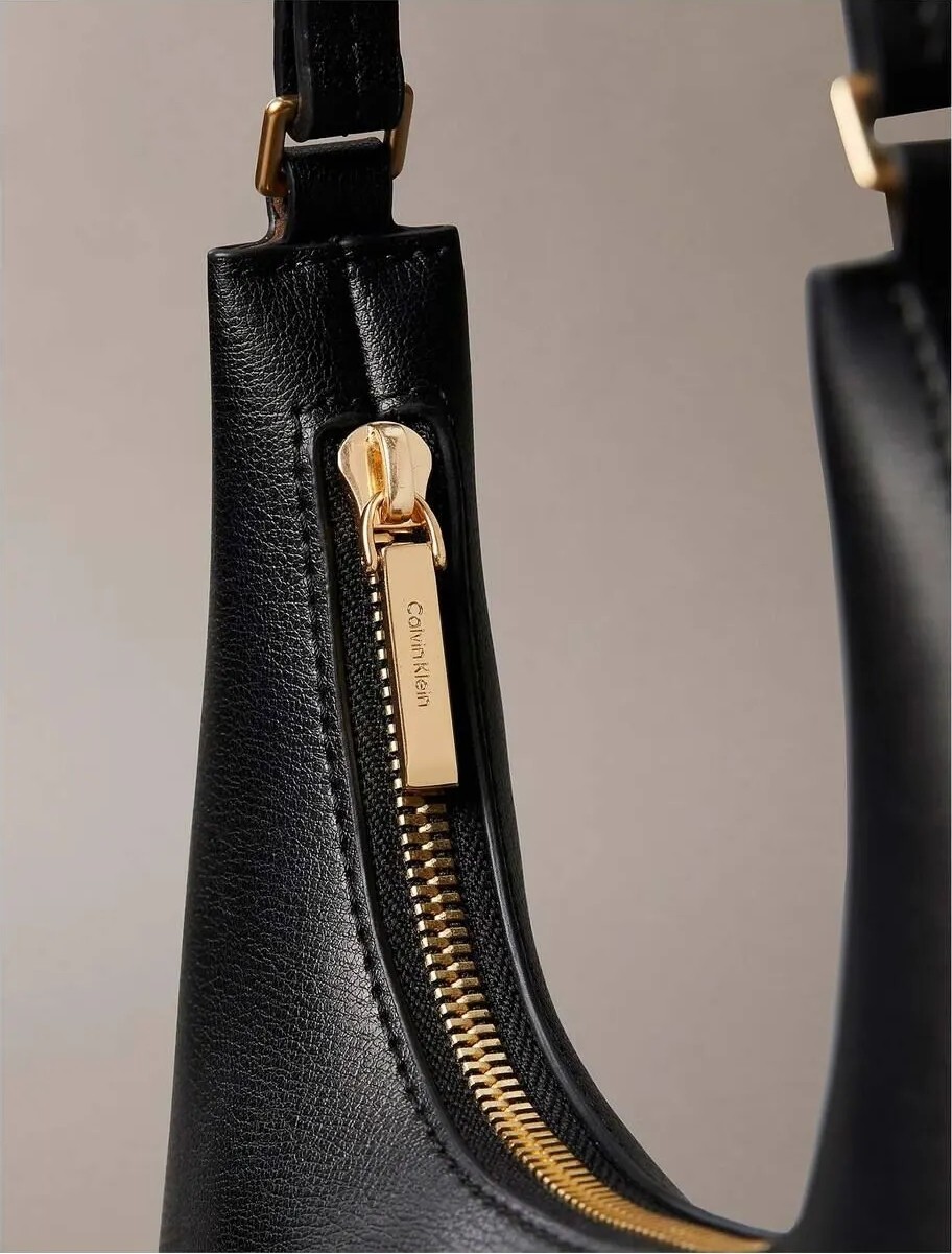 Calvin Klein Beverly Hills Polo Club Calvin Klein Kadın Çapraz Çanta LV04F3272G332 Şık Görünüm ve Ergonomik Tasarım görsel 5
