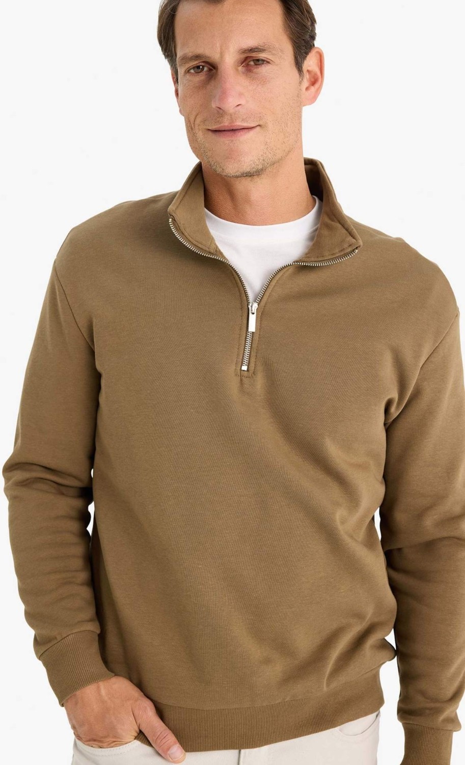 DeFacto Regular Fit Dik Yaka Yarım Fermuarlı Basic Sweatshirt X7405AZ24AU