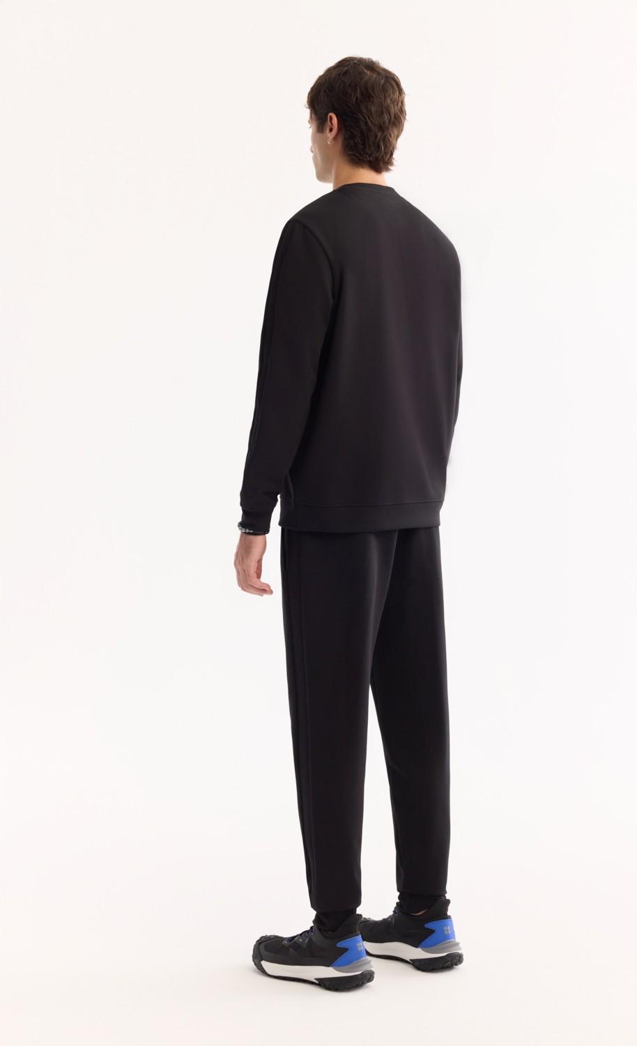 AVVA Erkek Siyah Bisiklet Yaka Pamuklu Bi-Stretch Regular Fit Sweatshirt A52Y1272 görsel 4