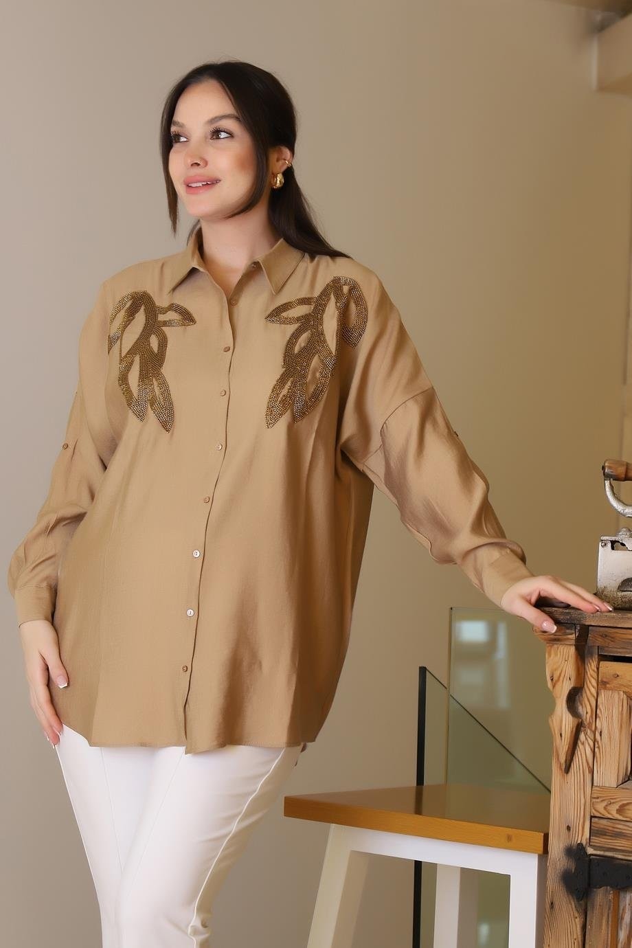 Nazen Giyim Camel Uzun Boncuk Işlemeli Kadın Gömlek 4505-2Y5