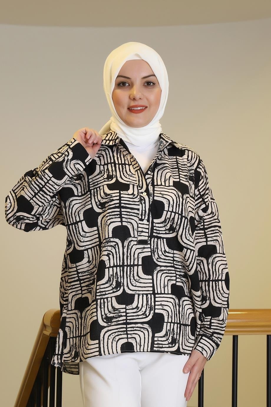Nazen Giyim Geometrik Desenli Siyah Kadın Gömlek 34511-2Y5 görsel 2
