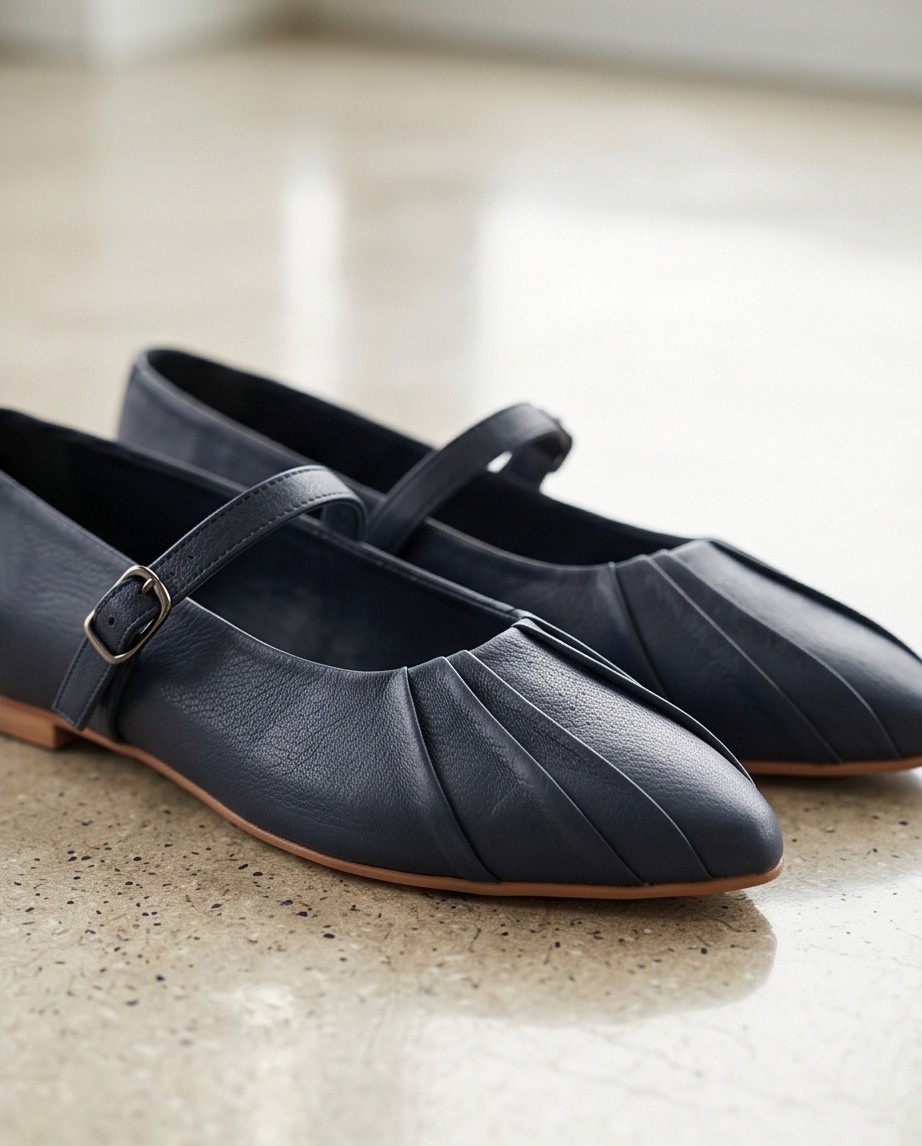 Futsi Shoes Allegra Lacivert Hakiki Deri Bilekten Tokalı Piliseli Kadın Babet