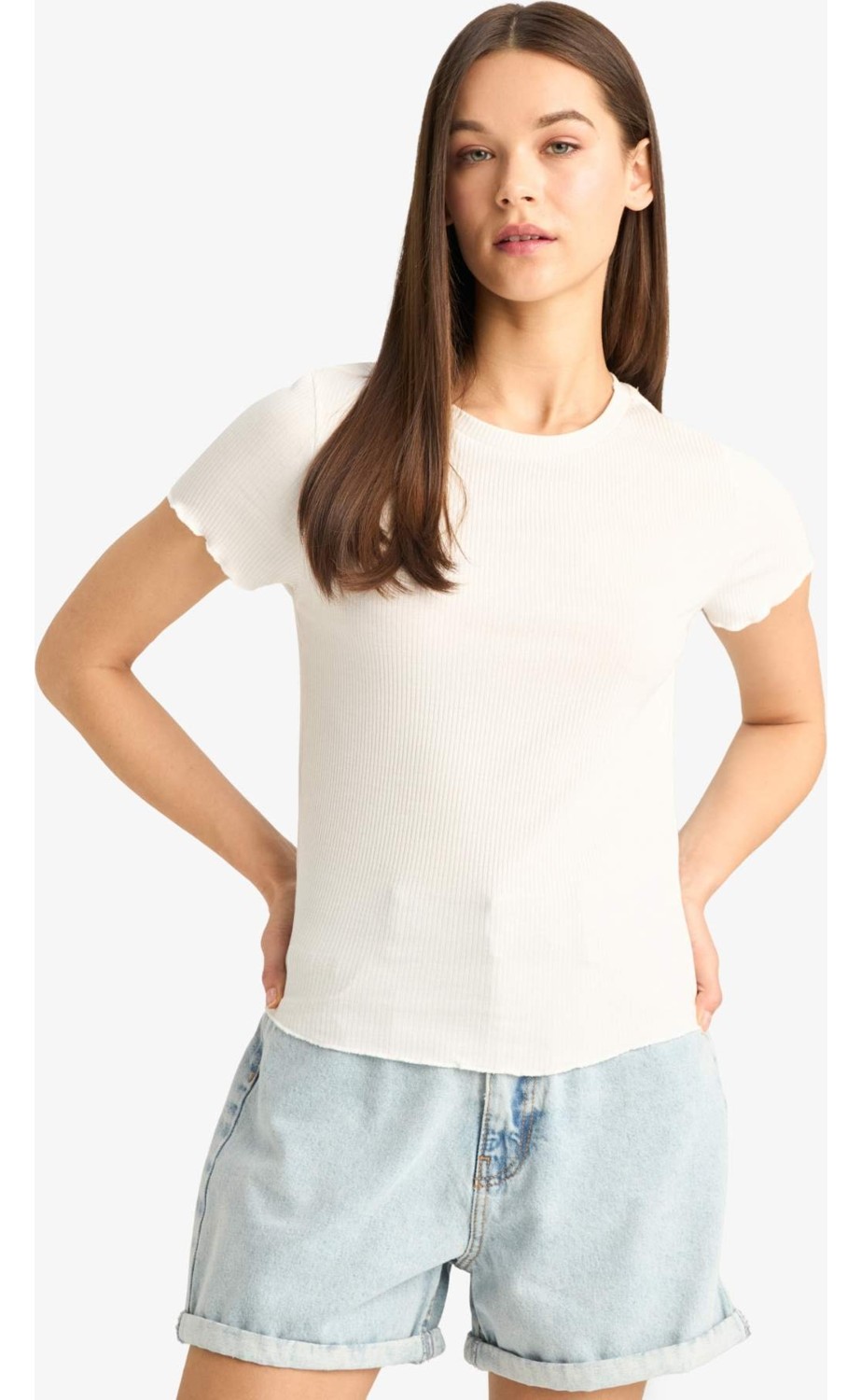 DeFacto Fitted Basic Siyah Tişört F3486AXNS görsel 4