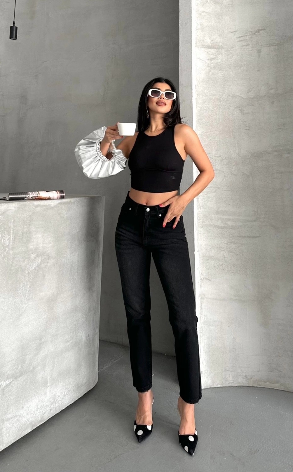 OEY Fashions Mom Fit Enzim Bıyıklı Taş Yıkama Jeans Pantolon Siyah D2006