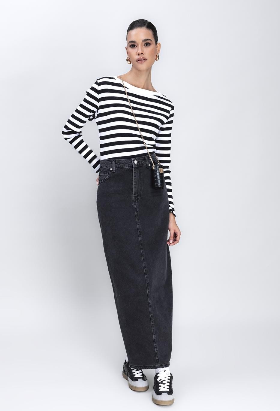 Moda Days Kadın Siyah Uzun Denim Kalem Etek Arka Yırtmaçlı Cepli Düğme Detaylı