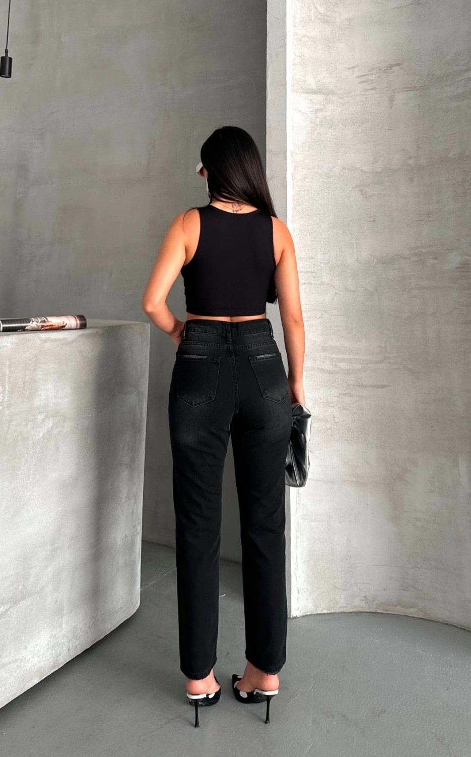 Mom Fit Enzim Bıyıklı Taş Yıkama Jeans Pantolon Siyah D2006 görsel 3