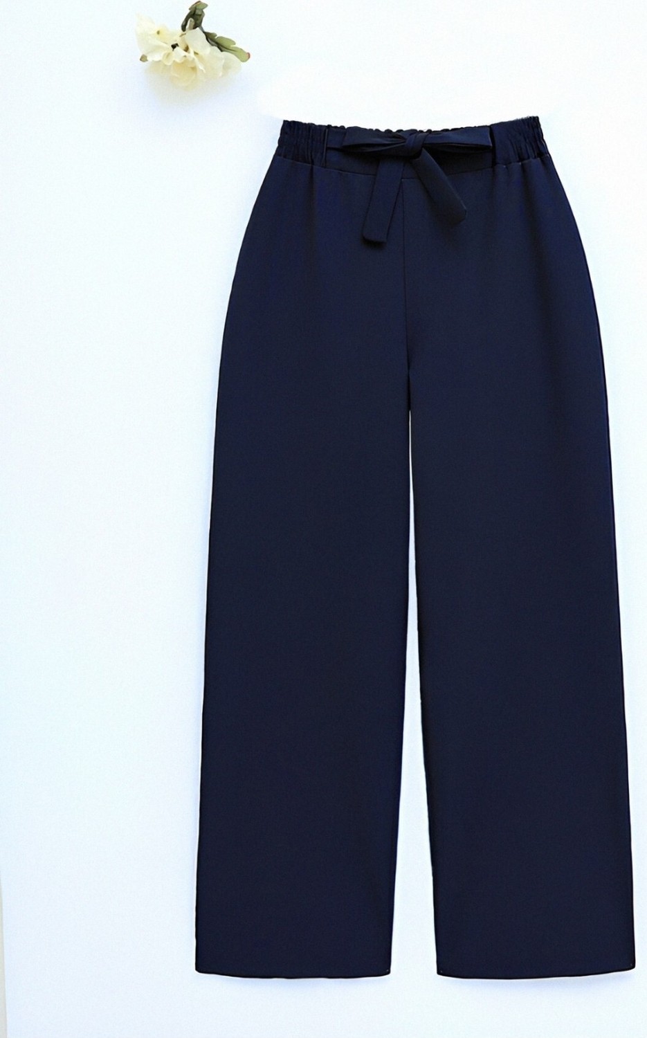 Moda Morfo Duble Kumaş Beli Kuşaklı Bol Paça Pantolon -Beyaz