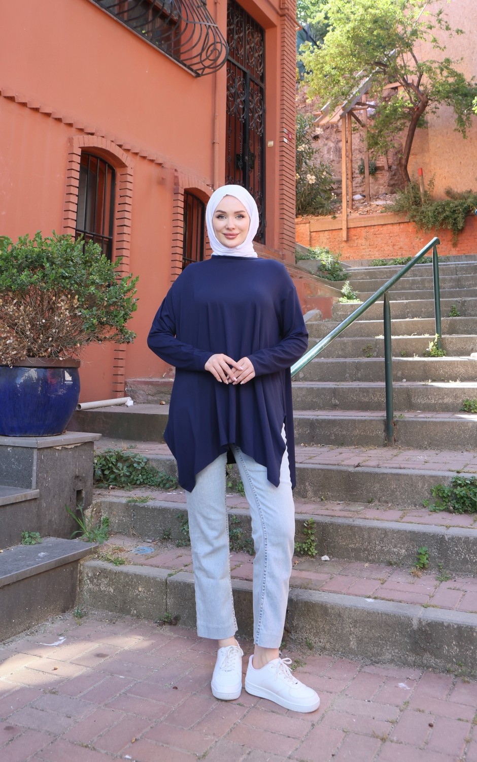Nisum Moda Yanları Yırtmaçlı Salaş Tunik