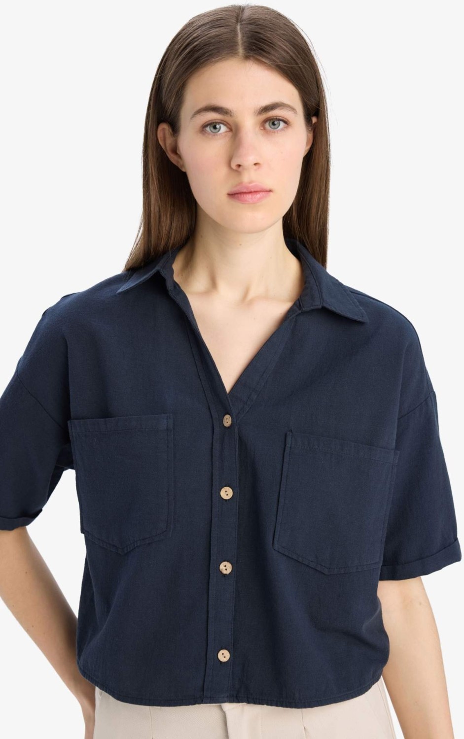 DeFacto Keten Karışımlı Boxy Fit Cepli Basic Gömlek V2523AZ25SP