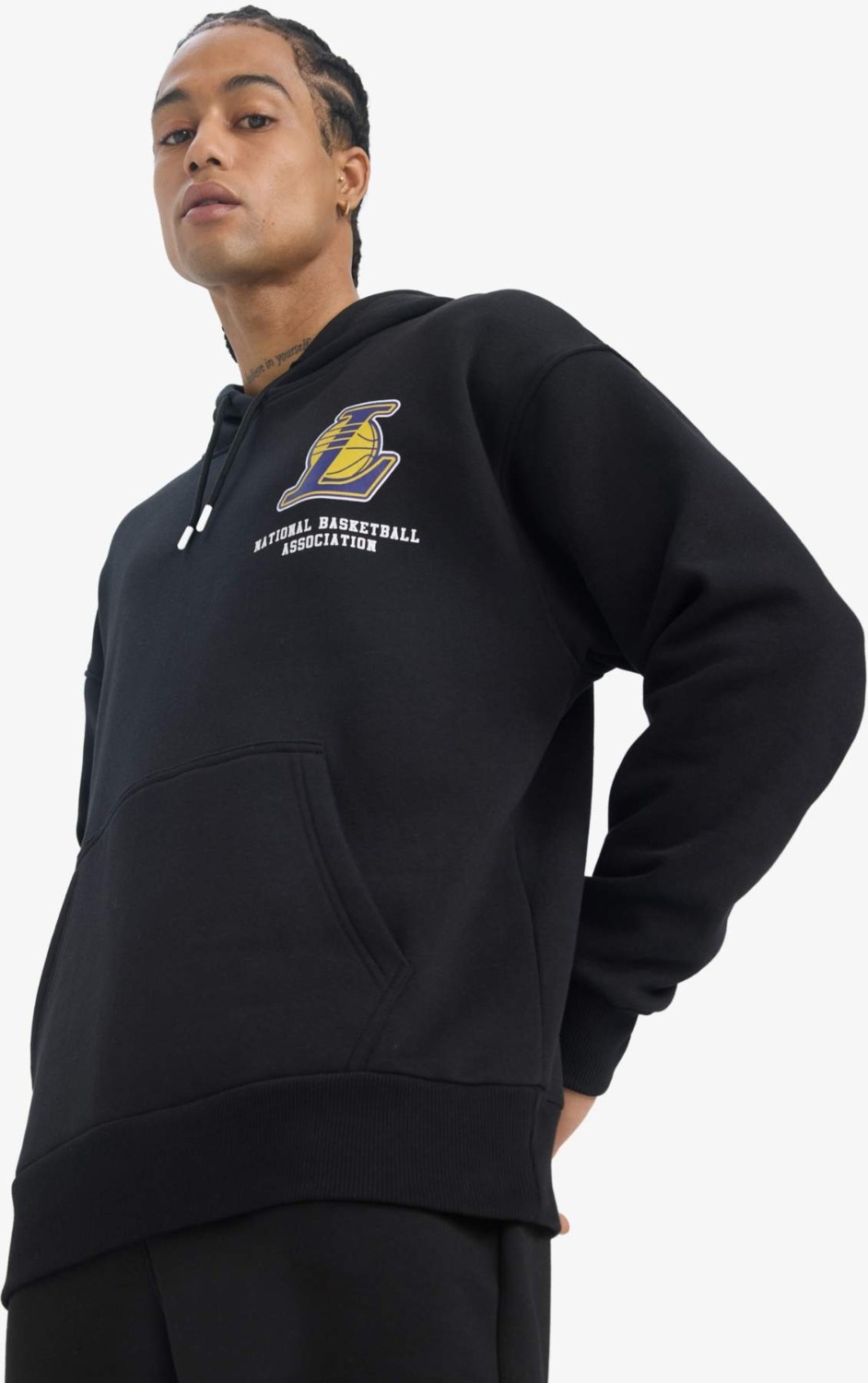 DeFacto NBA Los Angeles Lakers Oversize Geniş Kalıp Kapüşonlu Kalın Sweatshirt D8489AX25SP görsel 4