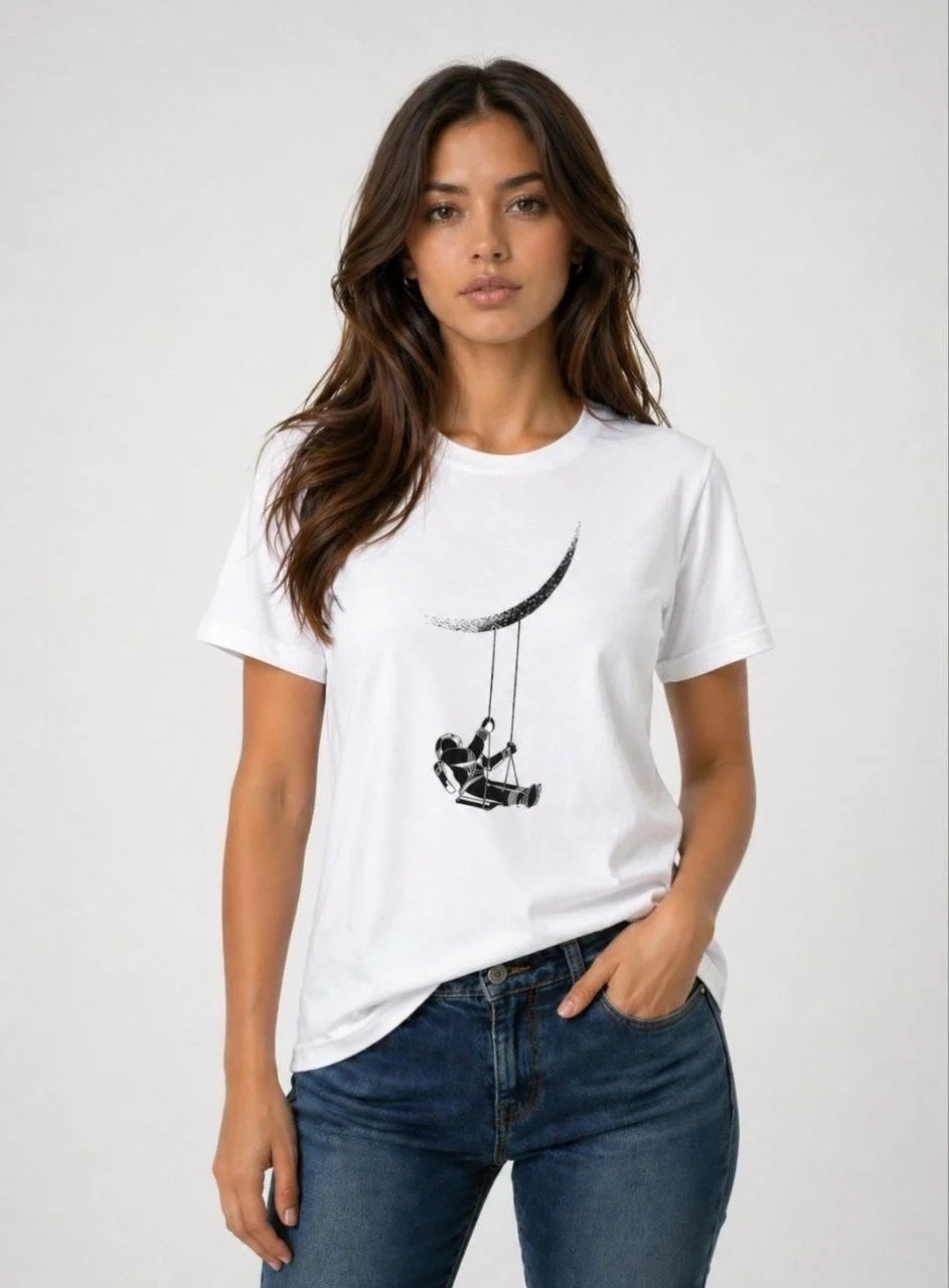 Tarz Yeri Kadın Astronot Ay Temalı Tişört Kısa Kol Yazlık Bisiklet Yaka T-Shirt - Beyaz görsel 2