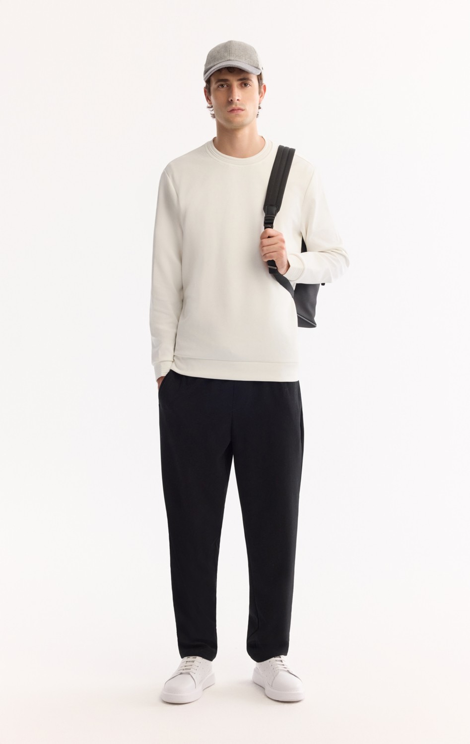 AVVA Erkek Ekru Bisiklet Yaka Pamuklu Bi-Stretch Regular Fit Sweatshirt A52Y1271 görsel 6